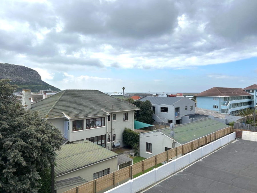 2 Bedroom Property for Sale in Fish Hoek Western Cape